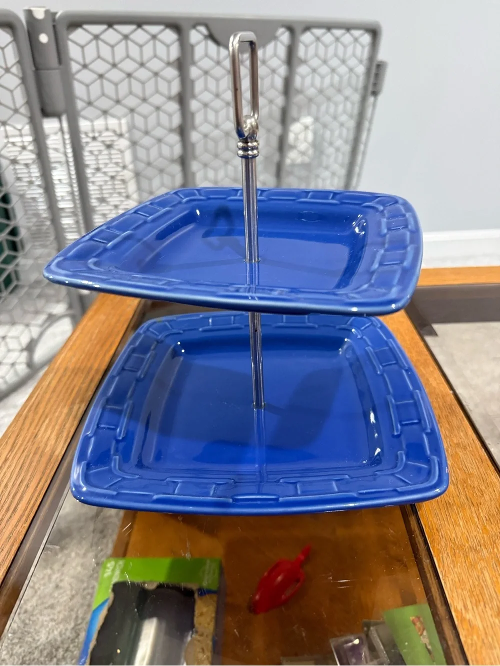 Longaberger Woven Traditions 2-Tier Serving Appetizer Stand in Cornflower Blue